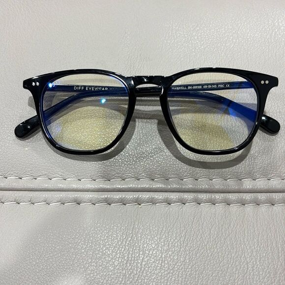 DIFF Matte Black Blue Light Technology Glasses - Picture 1 of 5